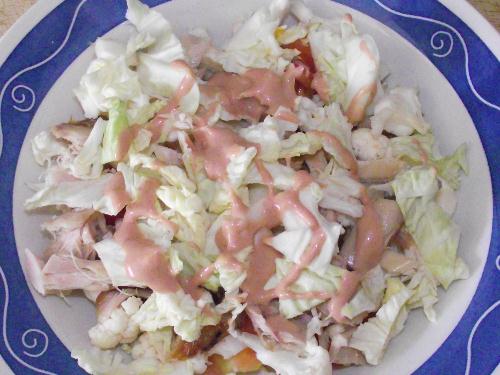 Cómo hacer una ensalada de salsa rosa