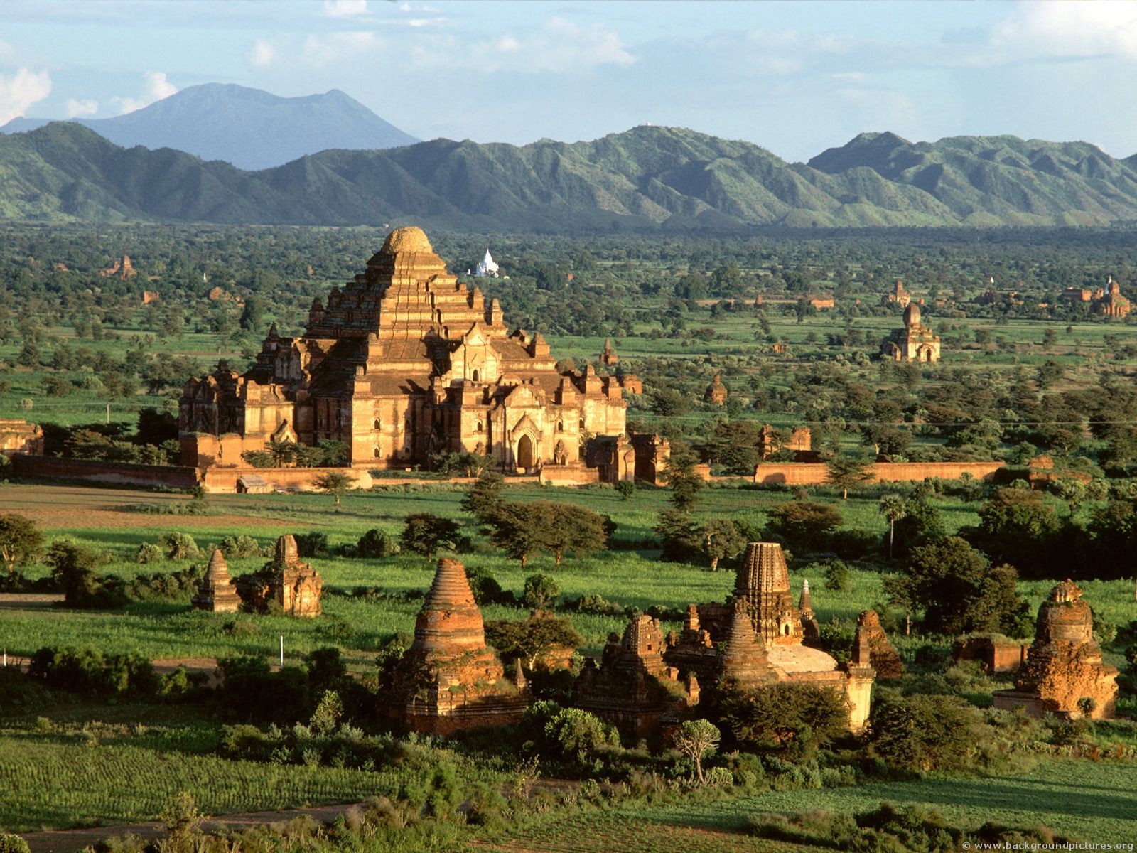 Myanmar, un país exótico y cautivador
