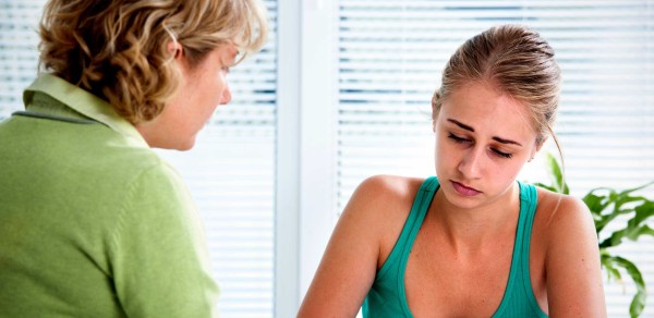 Cómo ayudar a tu hija a superar una relación