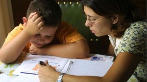 Cómo ayudar a los niños con los deberes